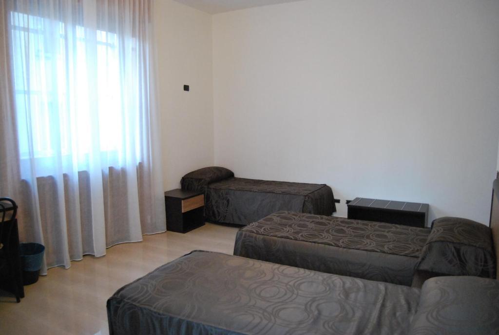 Villamelchiorre 1 Milan Room photo